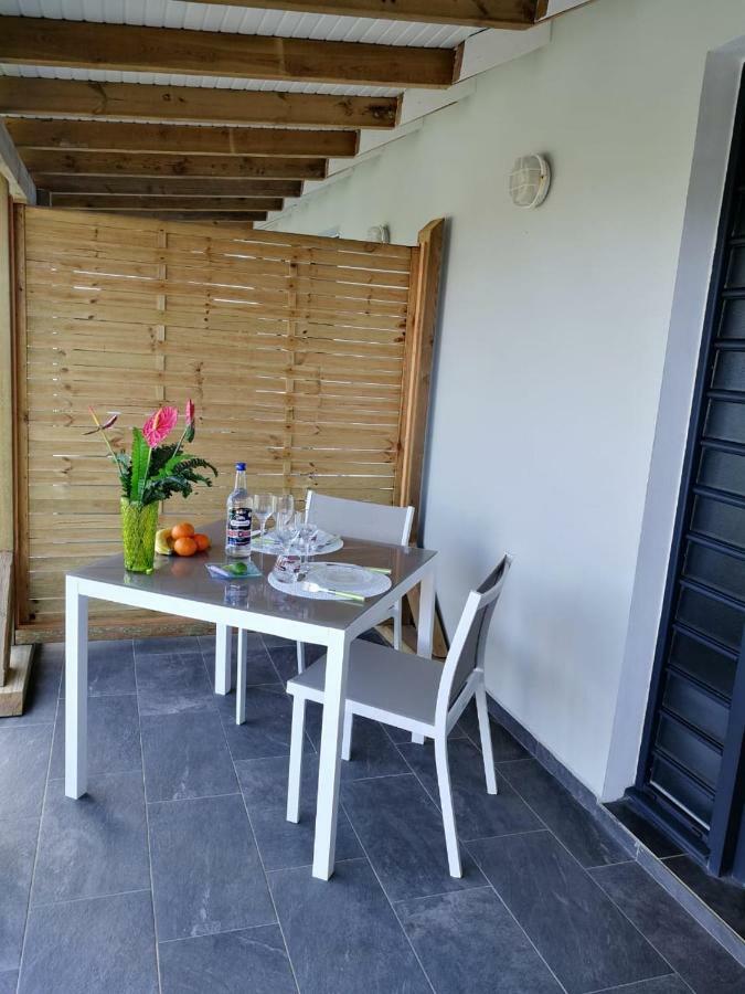 Zannanna F1 De Charme Tout Equipe Le Moule Avec Piscine Luaran gambar